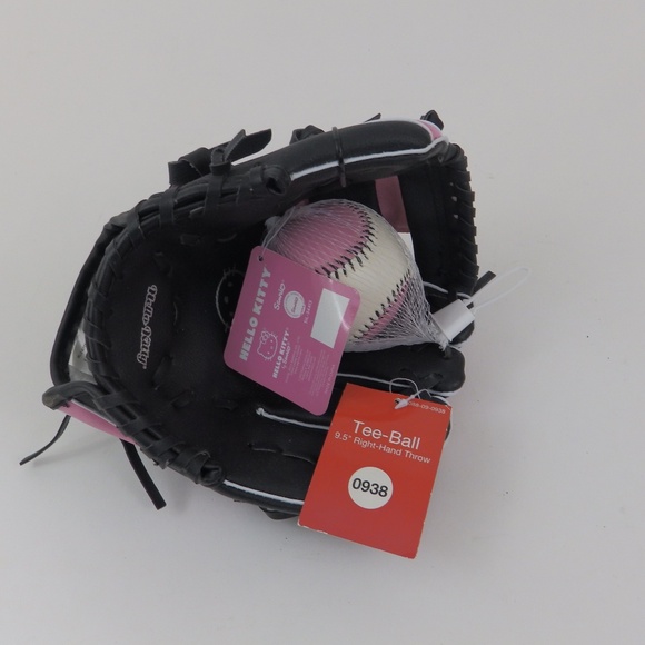 Hello Kitty Tee-Ball Set, Bat, Glove, Ball NWT Vintage 2013 Only Displayed - Picture 3 of 6